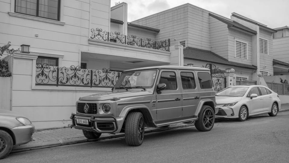 mid size suv desert
