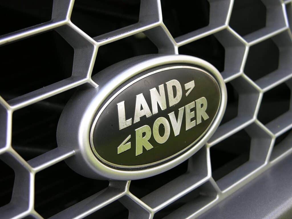 Family Cars in Dubai: Best Used SUV Buying Guide Dubai car image 2