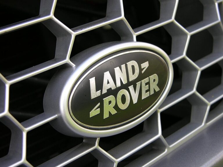 Family Cars in Dubai: Best Used SUV Buying Guide Dubai car image 2
